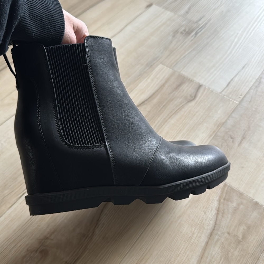Black wedge booties - Picture 4 of 4